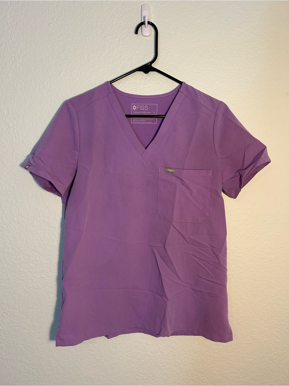 Figs Lavendar Catarina Scrub Top Size Small